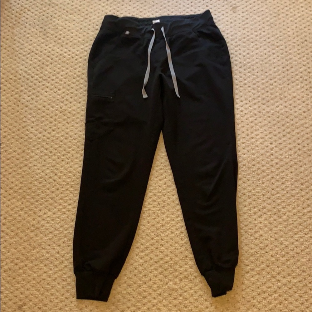 Figs size medium jogger scrubs